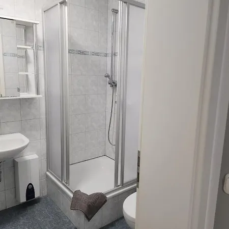 Doppelzimmer Zappelaal Mit Kueche By Pharus Appartement Koserow