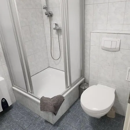 Doppelzimmer Zappelaal Mit Kueche By Pharus Appartement